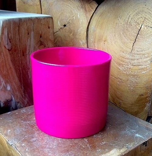 Walec prążkowany różowy Glossy Ruby