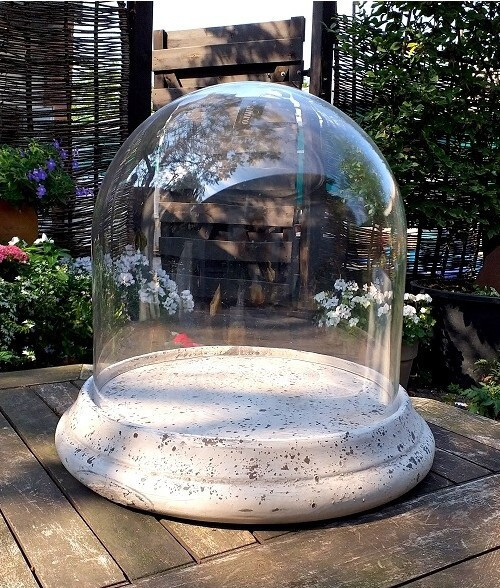 Klosz szklany z cementową postarzaną podstawą