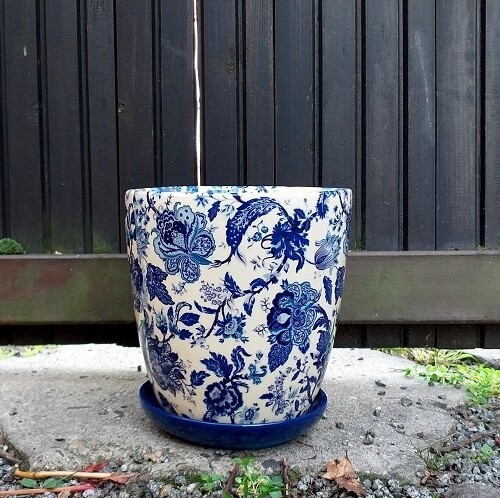 Doniczka Nova Kalka kwiaty niebieskie