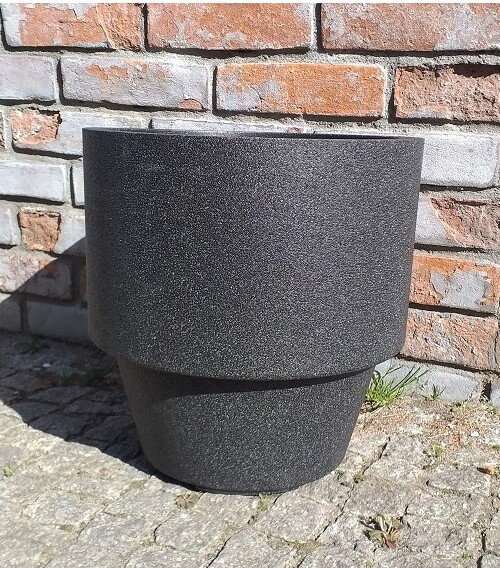 Ciepła donica z polipropylenu czarna Montreux