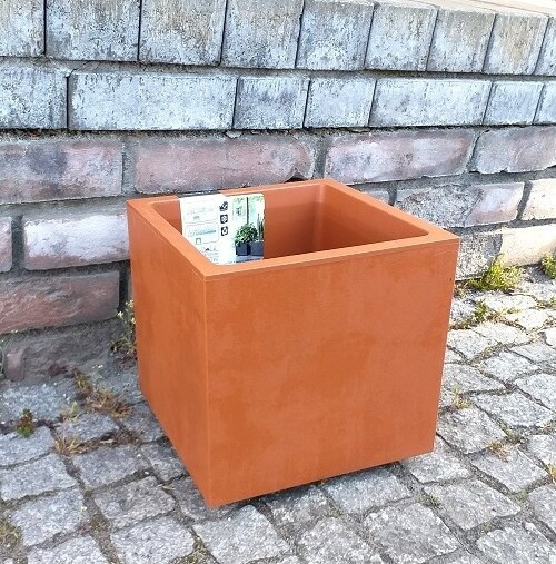 Donica MILA sześcian rdza