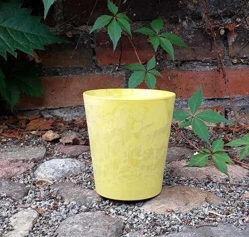 Doniczka Artstone Claire okrągła żółta