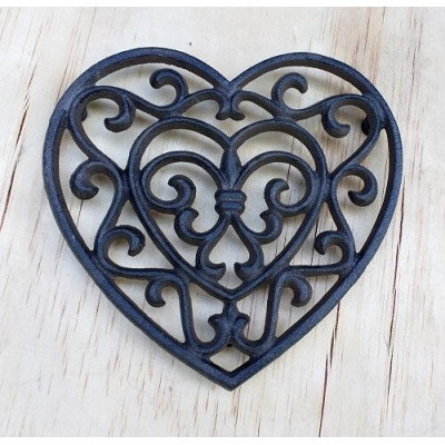 Żeliwna podkładka serce ażurowa brązowa