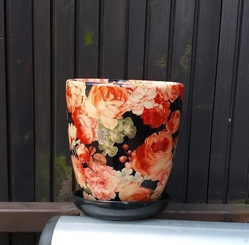 Doniczka Nova Kalka kwiaty pomarańczowe