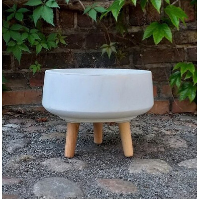 donica betonowa misa na nóżkach biała