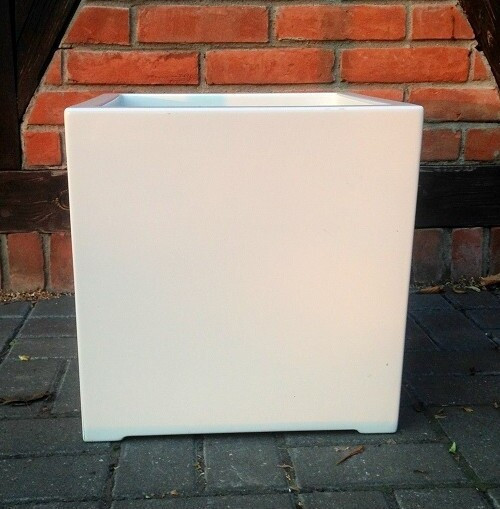 Donica z włókna szklanego biały sześcian