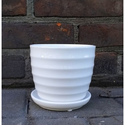 Doniczka klasyczna biała ryflowana