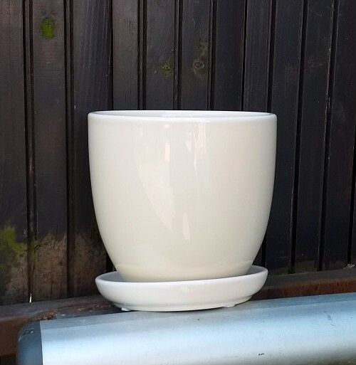 Doniczka klasyczna kremowa