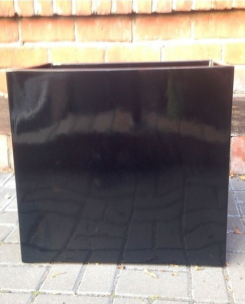 Donica z włókna szklanego czarna ścianka