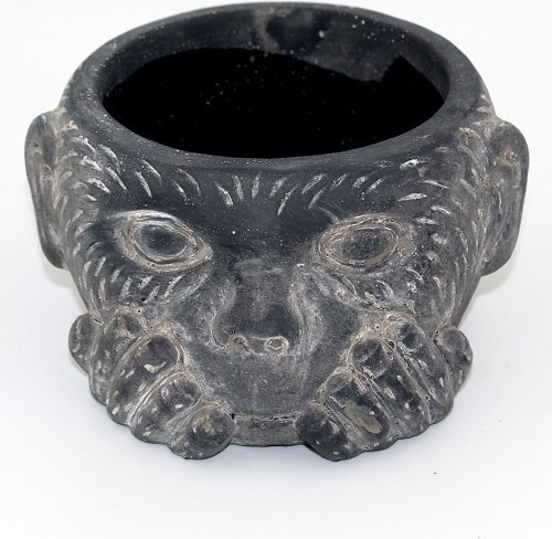 Doniczka Małpa nic nie mówi