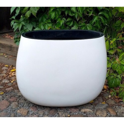 Owalna biała donica z czarnym rantem z włókna szklanego