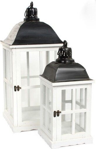 Biała kwadratowa latarnia