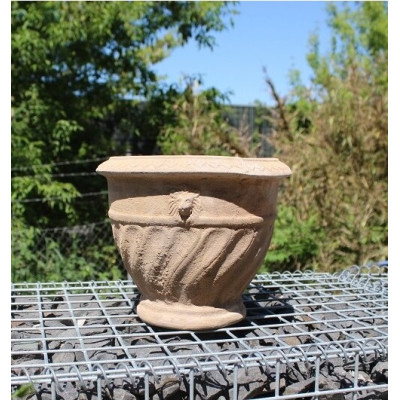 Donica terakota z lwem