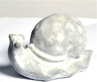 Figurka ślimak mały z betonu