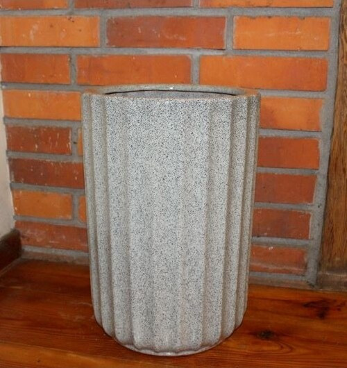 Wazon walec ryflowany szary nakrapiany
