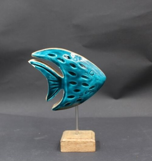 Ryba mango na stojaku petrol