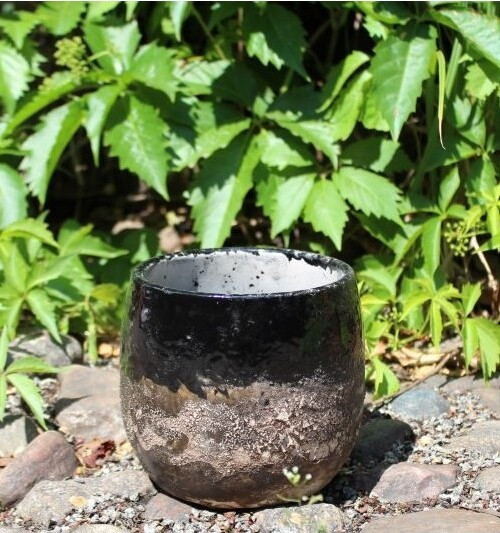 Doniczka Lindy czarna