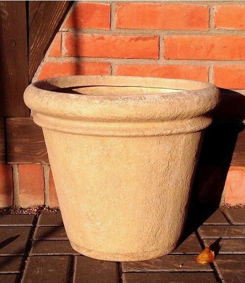 Okrągła kremowa donica z rantem