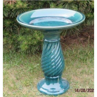 Poidełko dla ptaków na karbowanej nodze Turkus