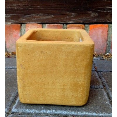 Osłonka ceramiczna matowa sześcian jasnobrązowy