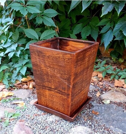 Doniczka kwadratowa drewno z podstawkiem