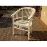 Drewniany bielony fotel w stylu prowansalskim