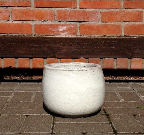 Donica szkliwiona kula biała