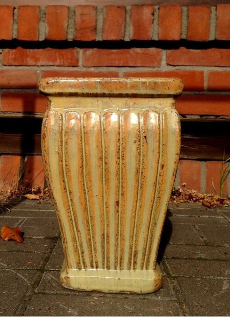 Donica Tower kremowa